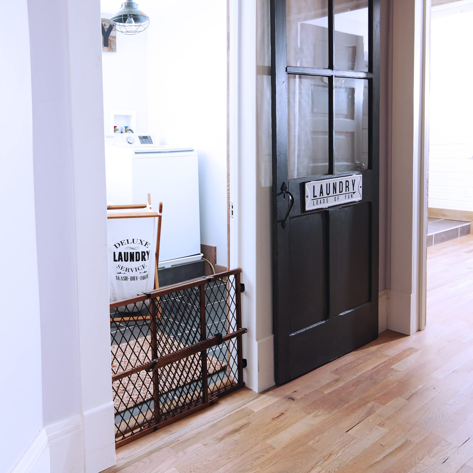 Evenflo Position & Lock Baby Gate, Pressure-Mounted, Farmhouse Collection — photo 4