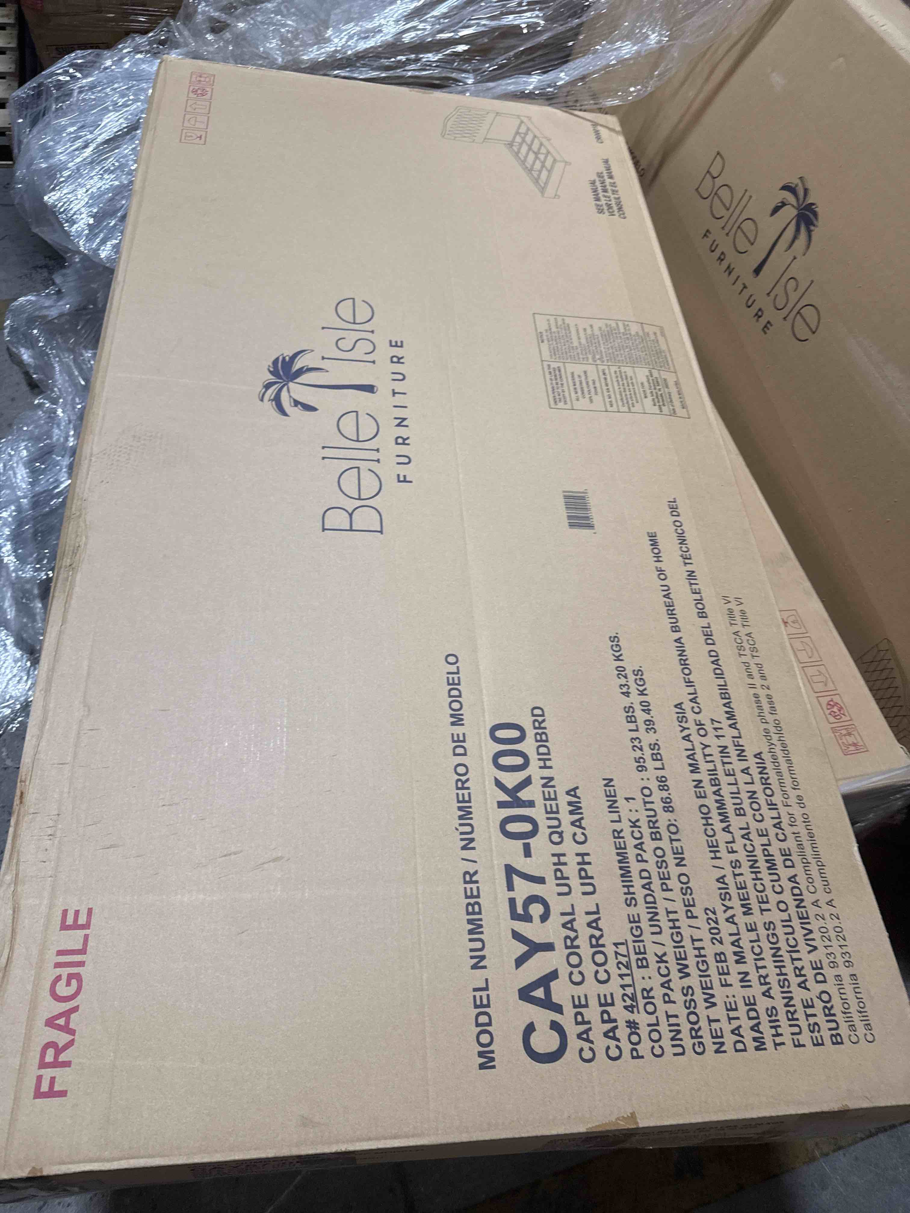 Brand New Complete Belle isle Cape Coral Upholstered Bed Queen — photo 3