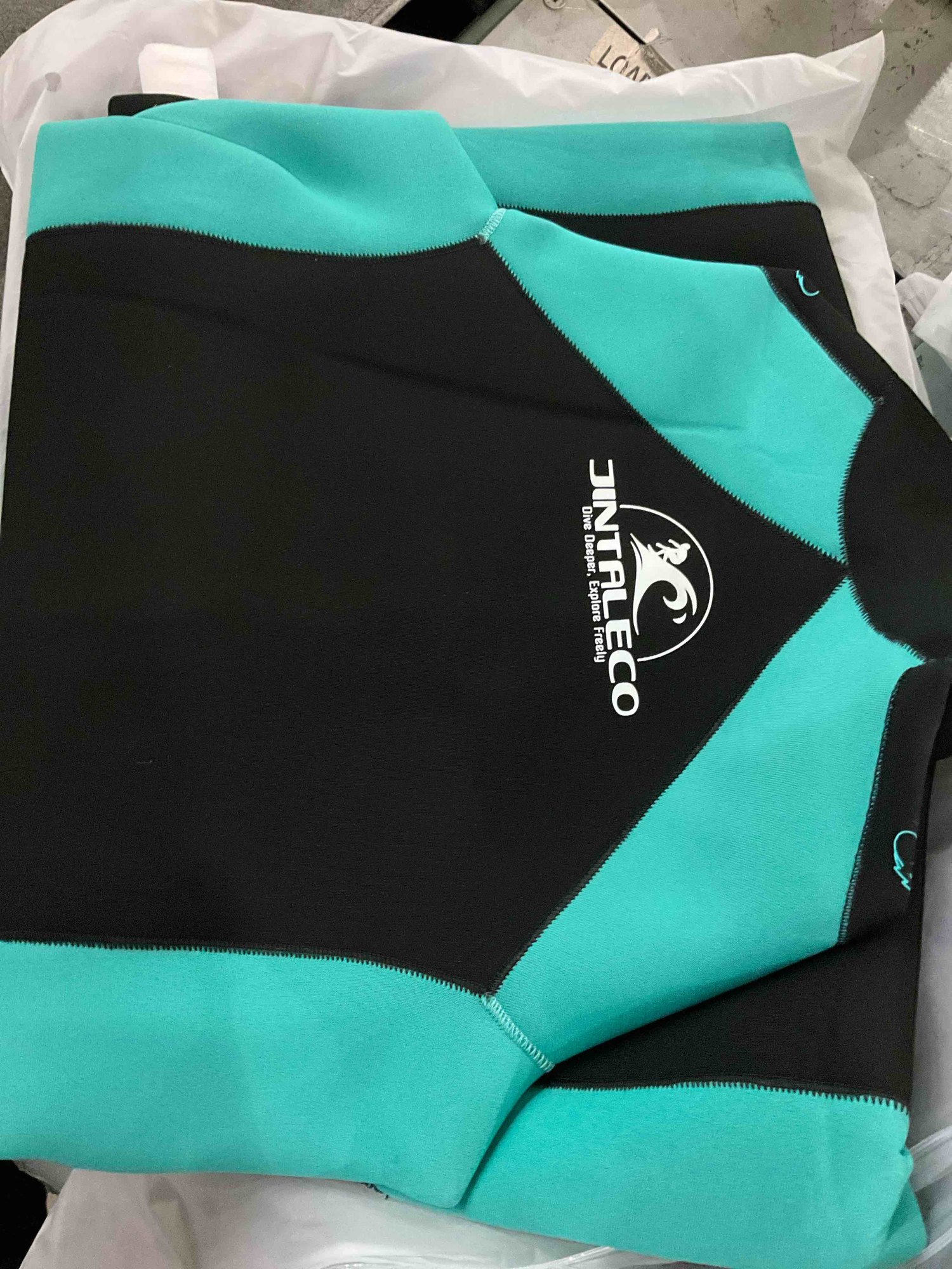 4/3 mm & 3/2mm Full Body Wetsuits for Women — photo 2