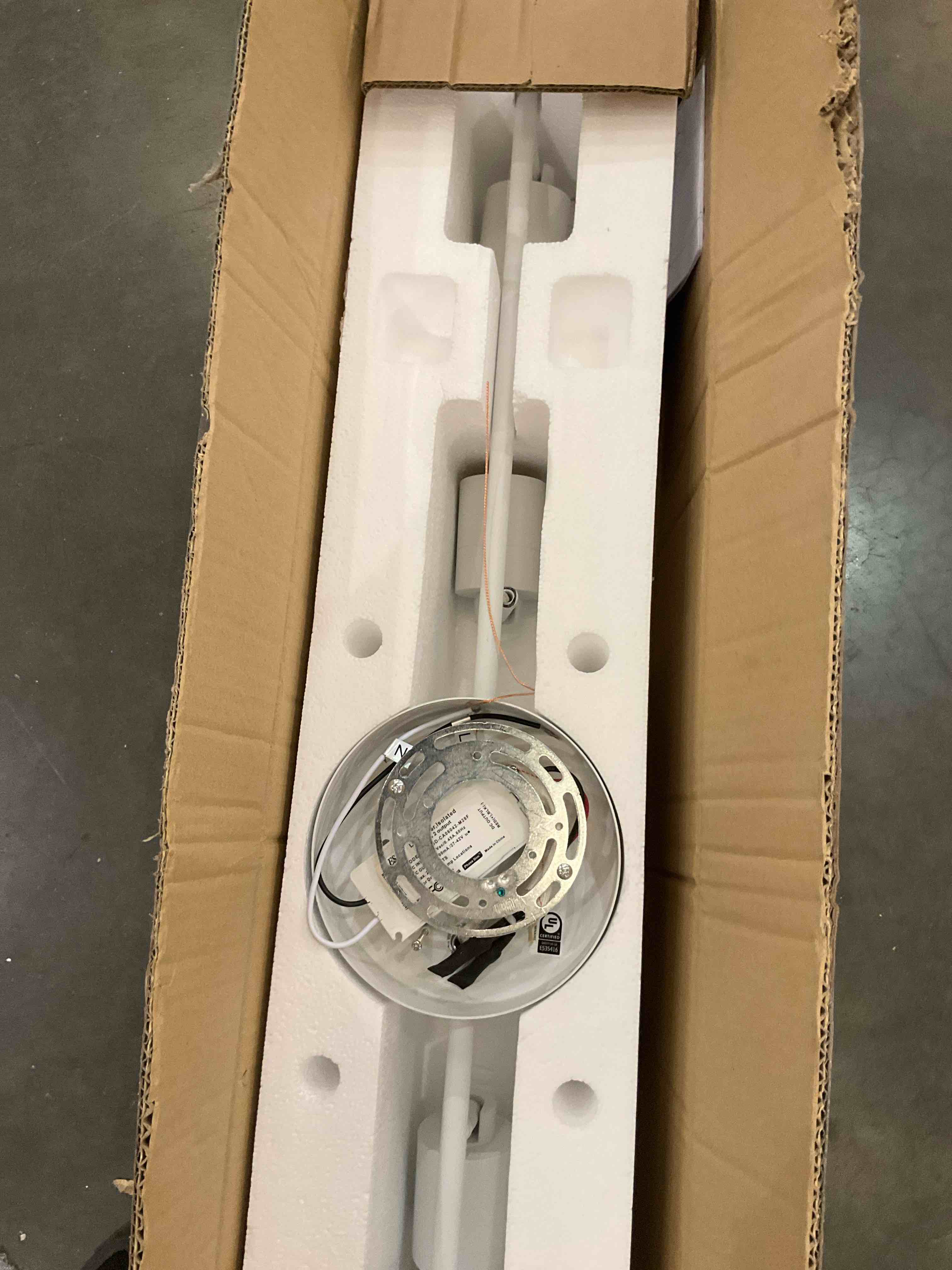 Shura 4-Light Integrated LED Track Light w/ Rotatable Heads — photo 4