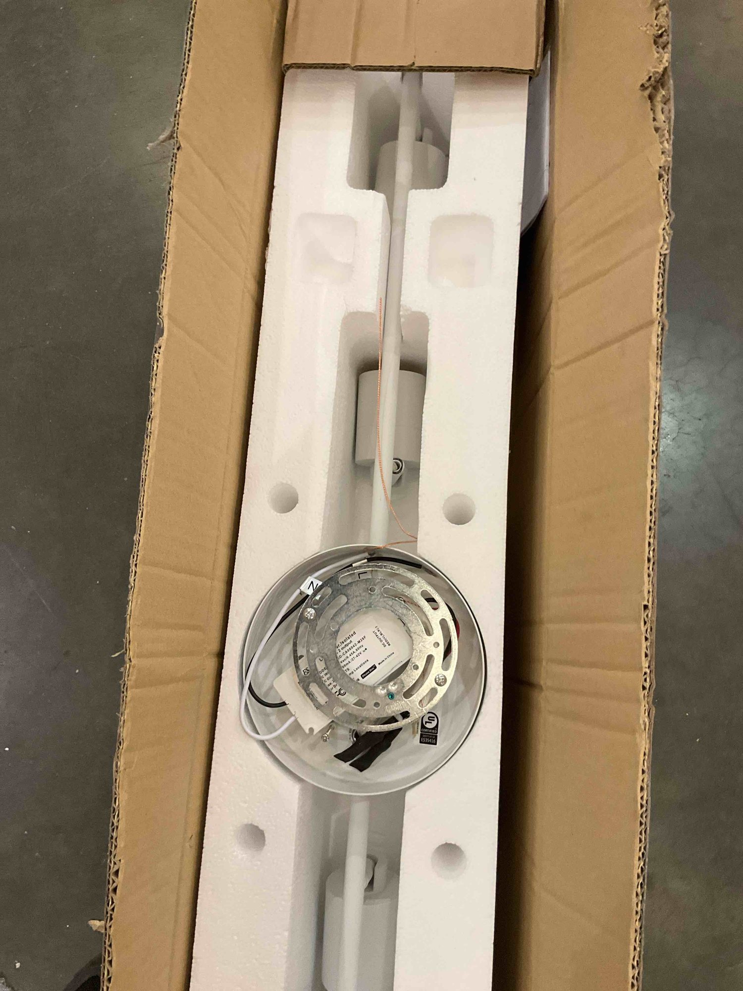 Shura 4-Light Integrated LED Track Light w/ Rotatable Heads — photo 5