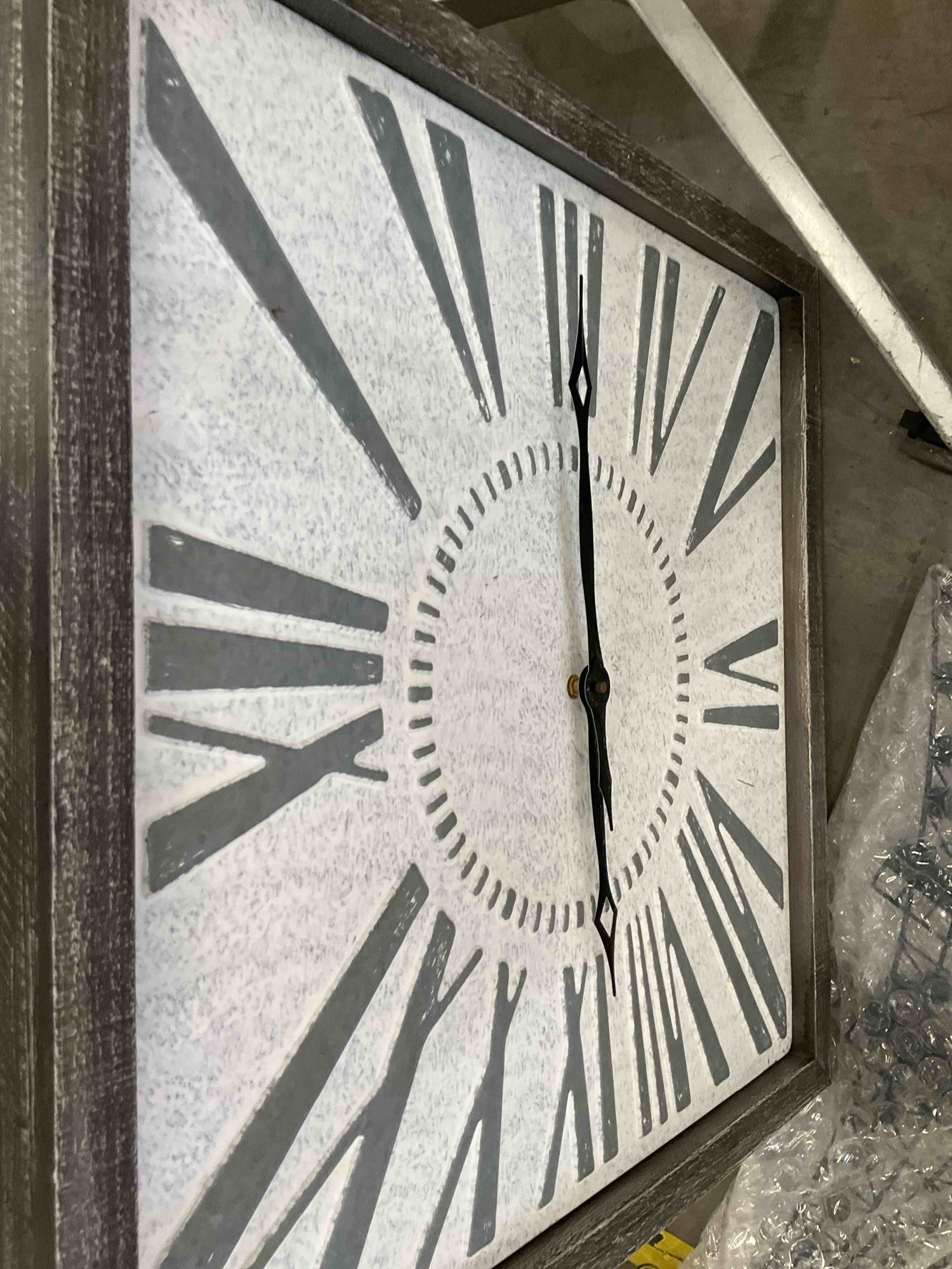 DecMode 25 Gray Metal Distressed Square Wall Clock — photo 3