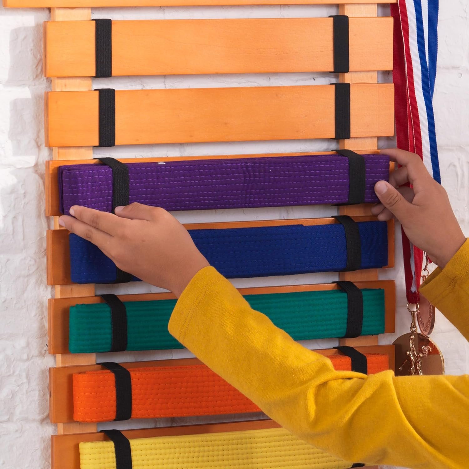 KidKraft Martial Arts Wooden Belt Holder Hanging Display for 8 Belts (Unpersonalized) — photo 4